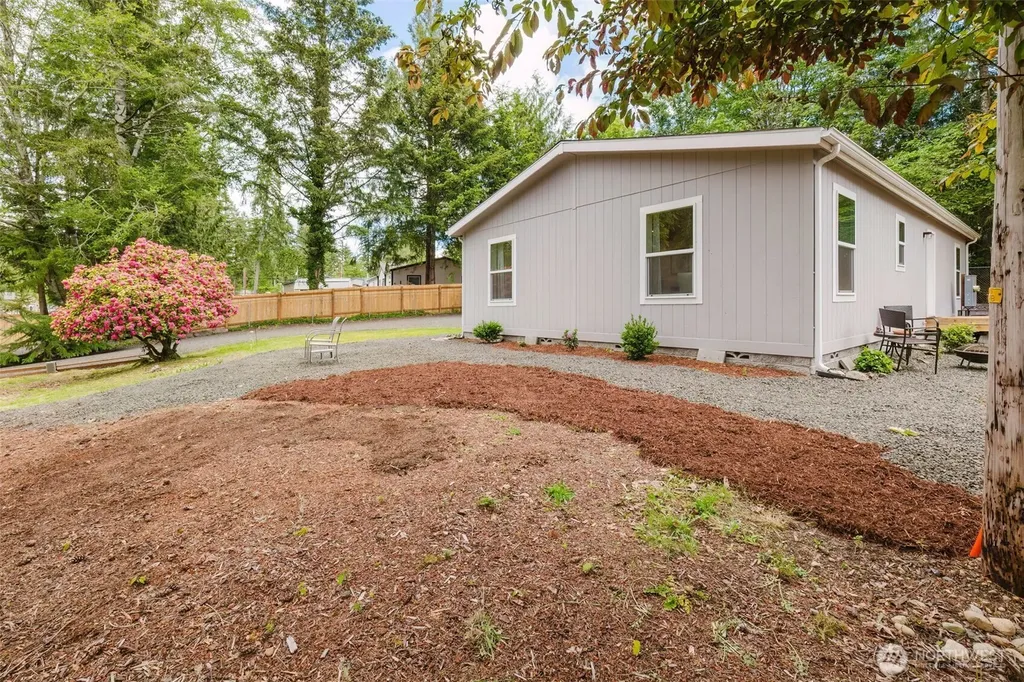 540 E Lakeshore Drive E Shelton WA 98584