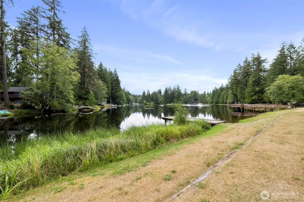 540 E Lakeshore Drive E Shelton WA 98584