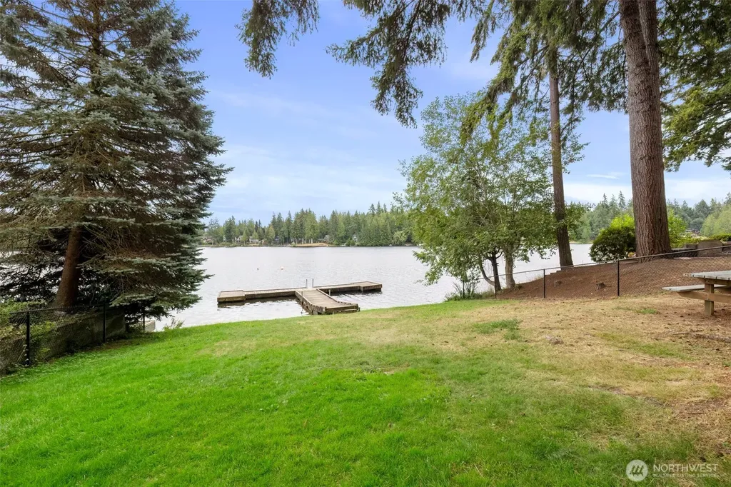 540 E Lakeshore Drive E Shelton WA 98584