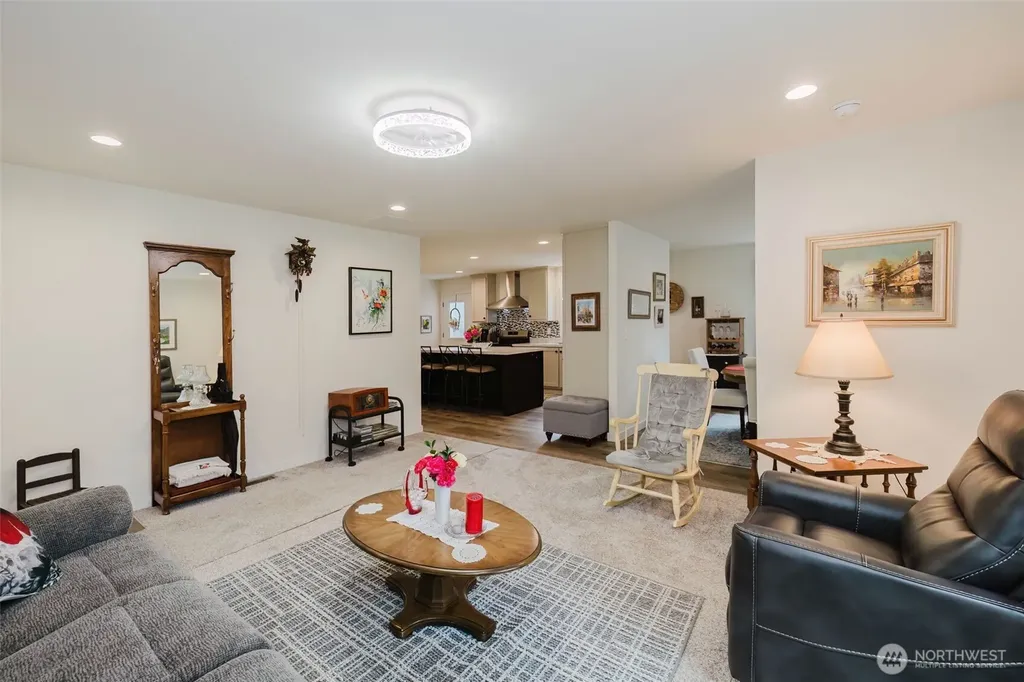 540 E Lakeshore Drive E Shelton WA 98584