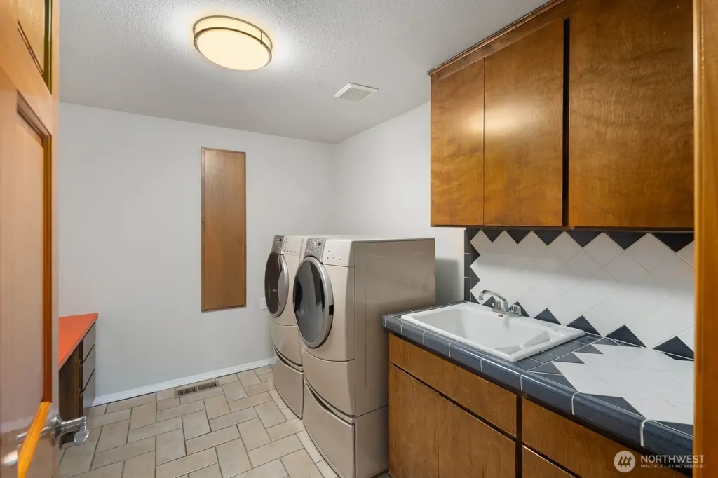 12255 SE 233rd Street Kent WA 98031