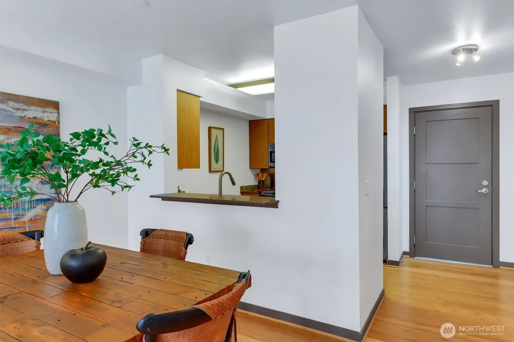 413 NE 70th Street Seattle WA 98115