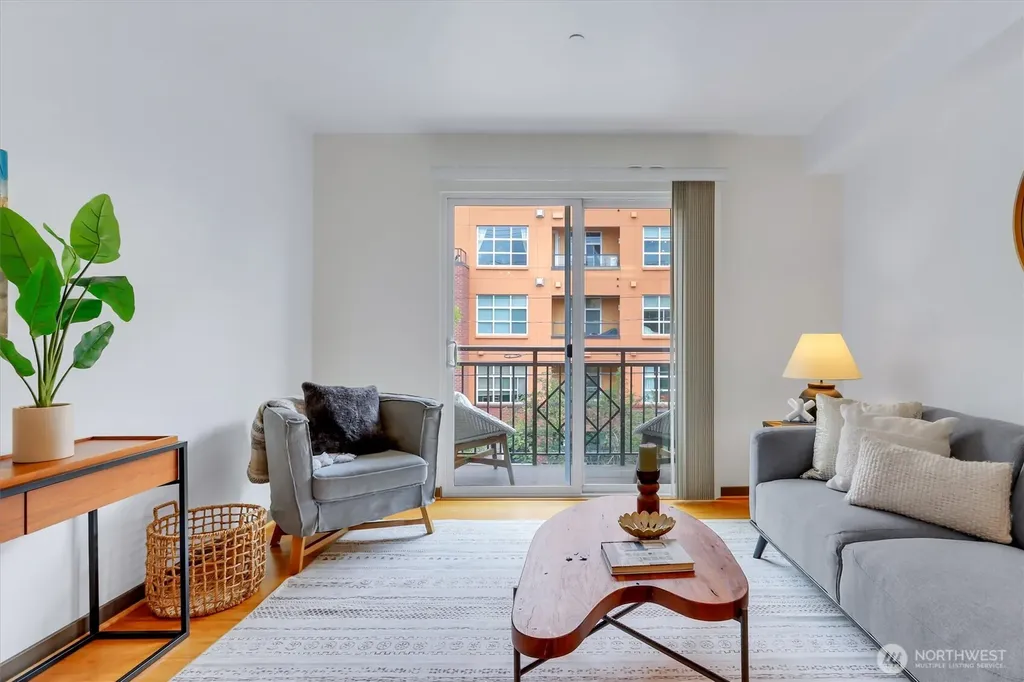 413 NE 70th Street Seattle WA 98115