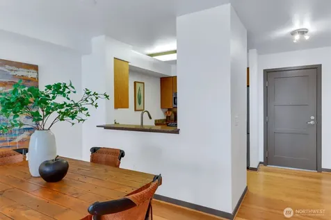 413 NE 70th Street Seattle WA 98115