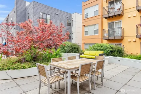 413 NE 70th Street Seattle WA 98115