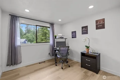 16031 SE 167th Place Renton WA 98058