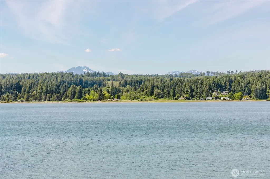 18631 E State Route 106 Belfair WA 98528