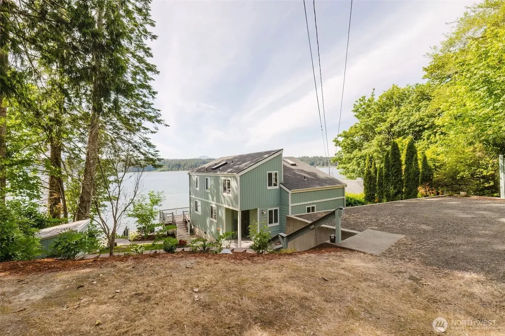 18631 E State Route 106 Belfair WA 98528