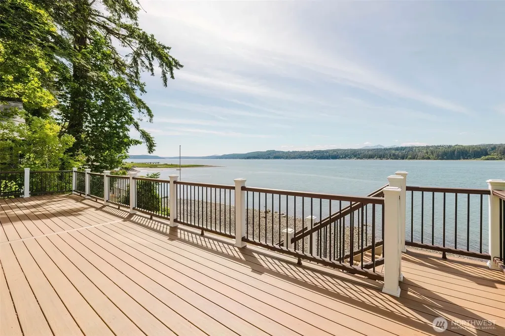 18631 E State Route 106 Belfair WA 98528