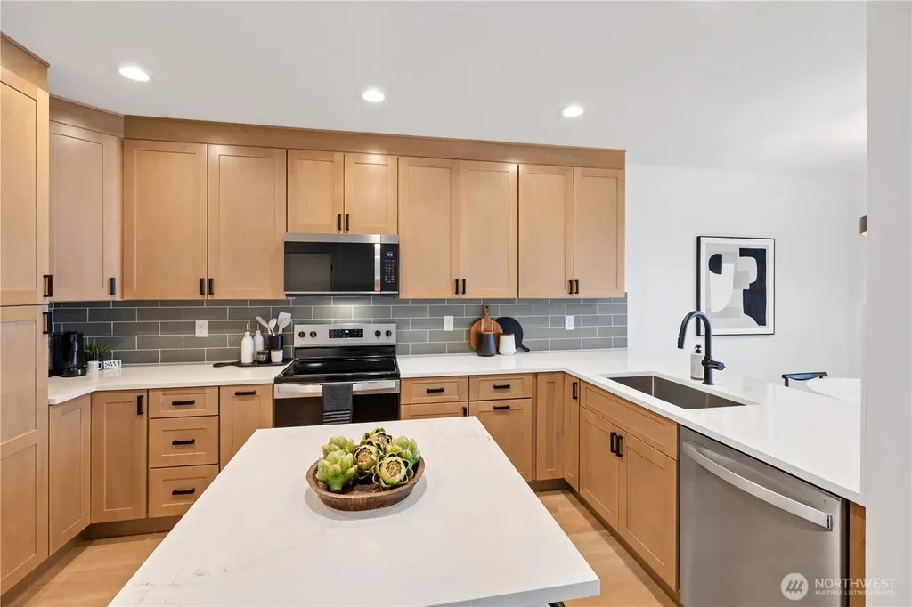 2105 Westlake Avenue N Seattle WA 98109