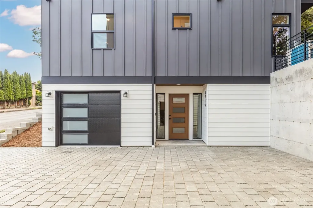 5716 NE 65th Street Seattle WA 98115