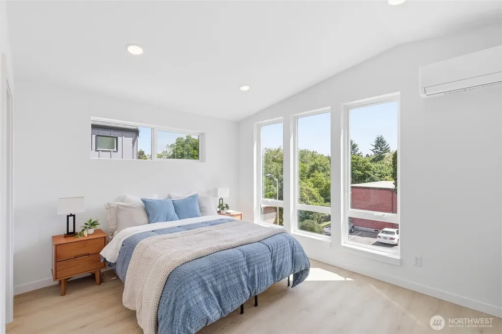 5716 NE 65th Street Seattle WA 98115