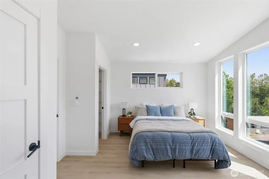 5716 NE 65th Street Seattle WA 98115