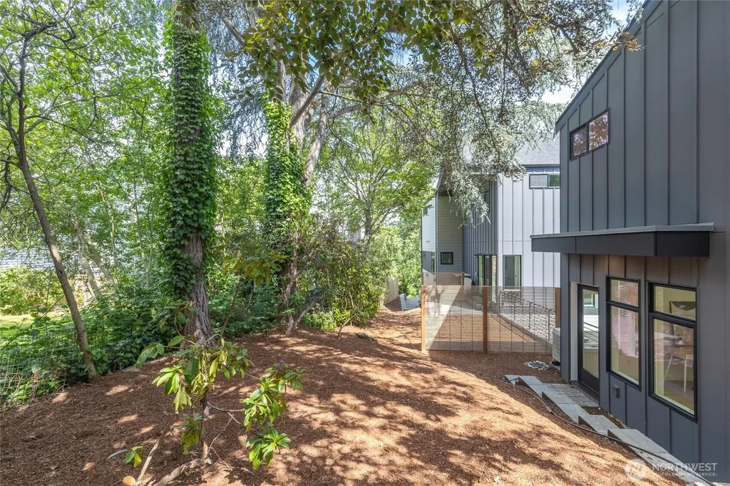 5716 NE 65th Street Seattle WA 98115