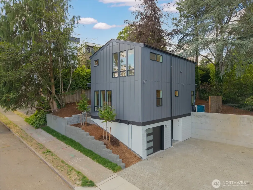 5716 NE 65th Street Seattle WA 98115