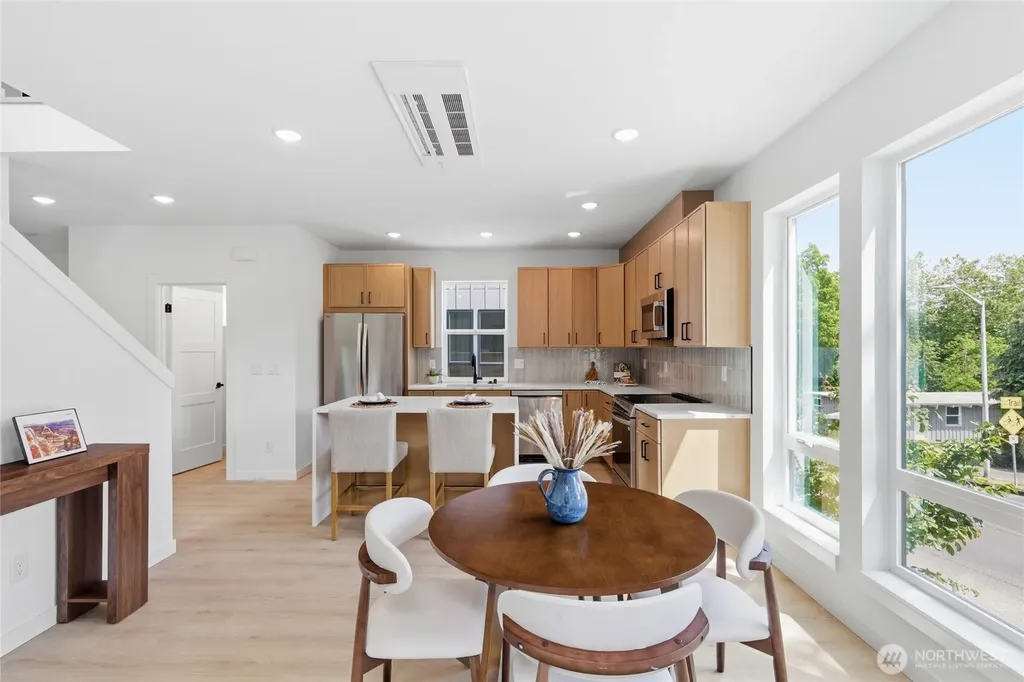 5716 NE 65th Street Seattle WA 98115