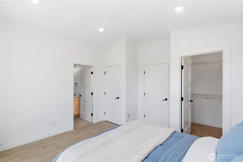 5716 NE 65th Street Seattle WA 98115
