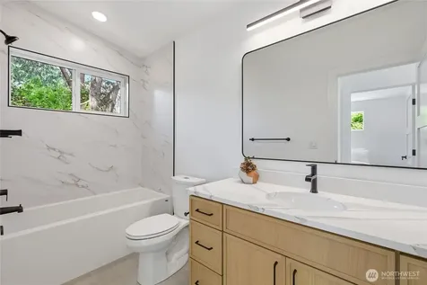 5716 NE 65th Street Seattle WA 98115