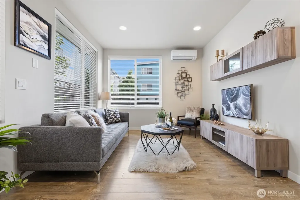3619 Courtland Pl S Seattle WA 98144