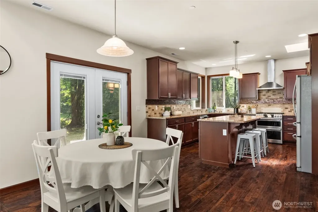 6524 Woodhill Drive NW Gig Harbor WA 98332