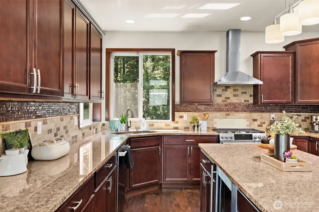 6524 Woodhill Drive NW Gig Harbor WA 98332