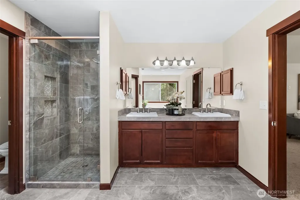 6524 Woodhill Drive NW Gig Harbor WA 98332