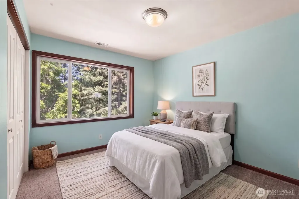 6524 Woodhill Drive NW Gig Harbor WA 98332