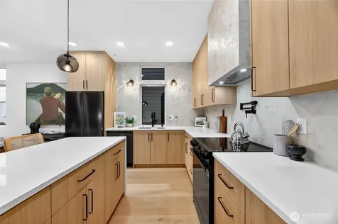4529 Corliss Avenue N Seattle WA 98103