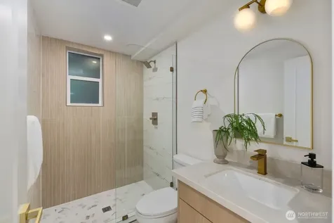 8216 Interlake Avenue N Seattle WA 98103