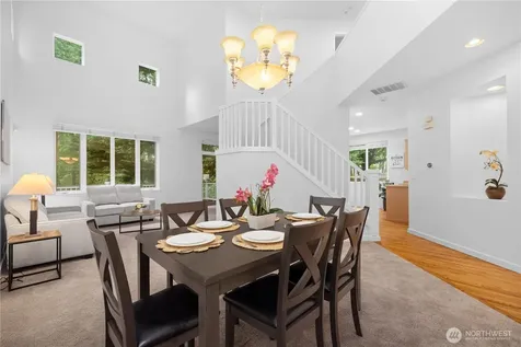22526 SE 12th Place Sammamish WA 98075
