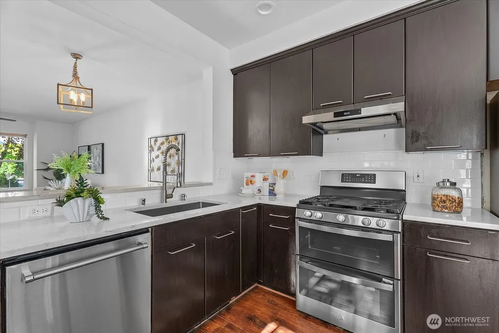 1867 NE Kenyon Court Issaquah WA 98029