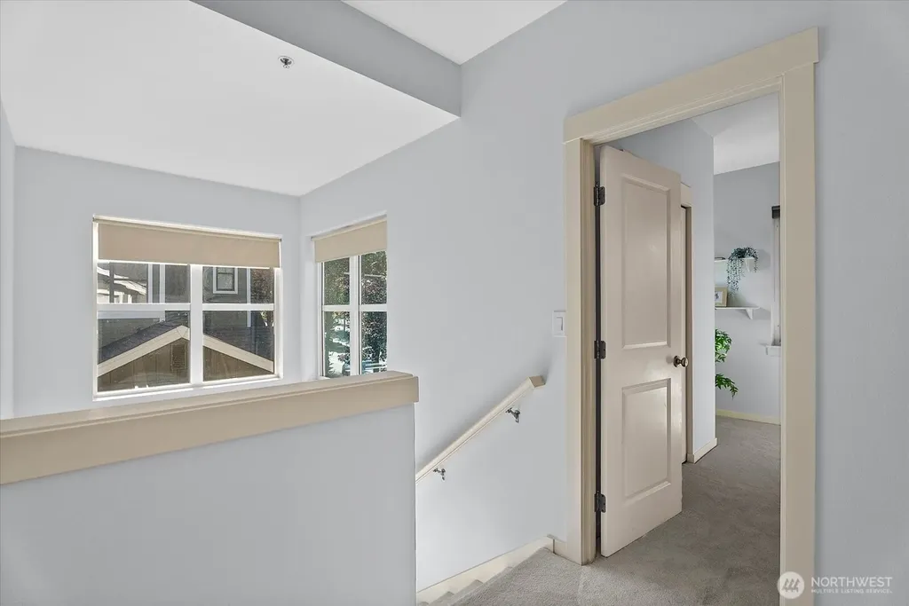 1867 NE Kenyon Court Issaquah WA 98029