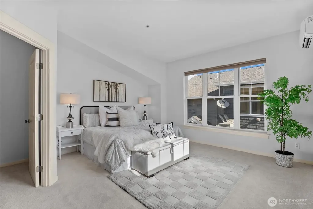 1867 NE Kenyon Court Issaquah WA 98029