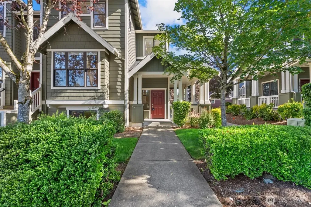 1867 NE Kenyon Court Issaquah WA 98029