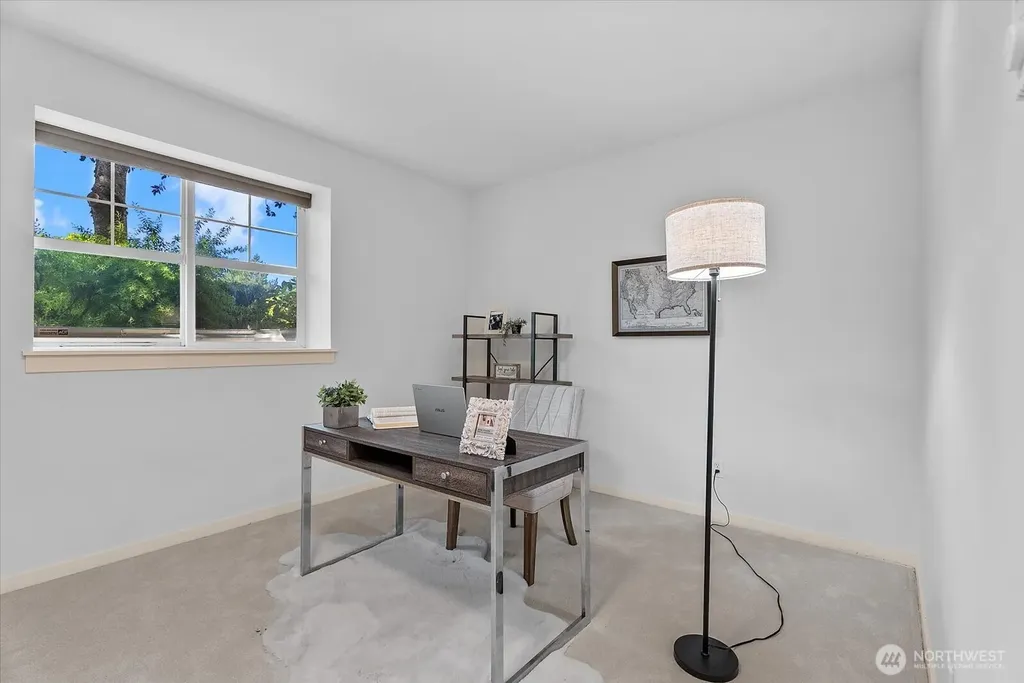 1867 NE Kenyon Court Issaquah WA 98029