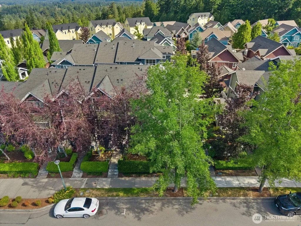 1867 NE Kenyon Court Issaquah WA 98029