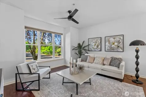 1867 NE Kenyon Court Issaquah WA 98029
