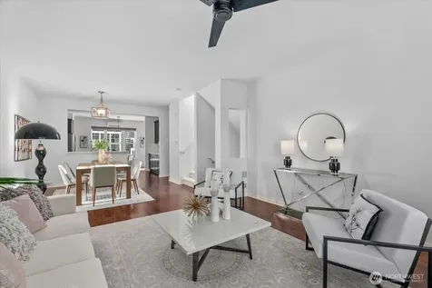1867 NE Kenyon Court Issaquah WA 98029