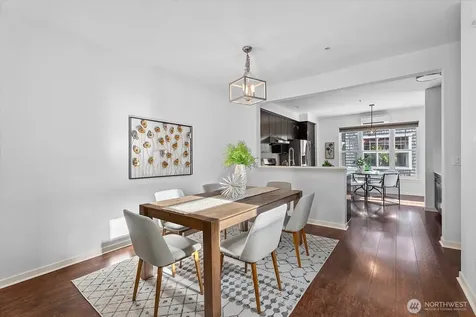1867 NE Kenyon Court Issaquah WA 98029