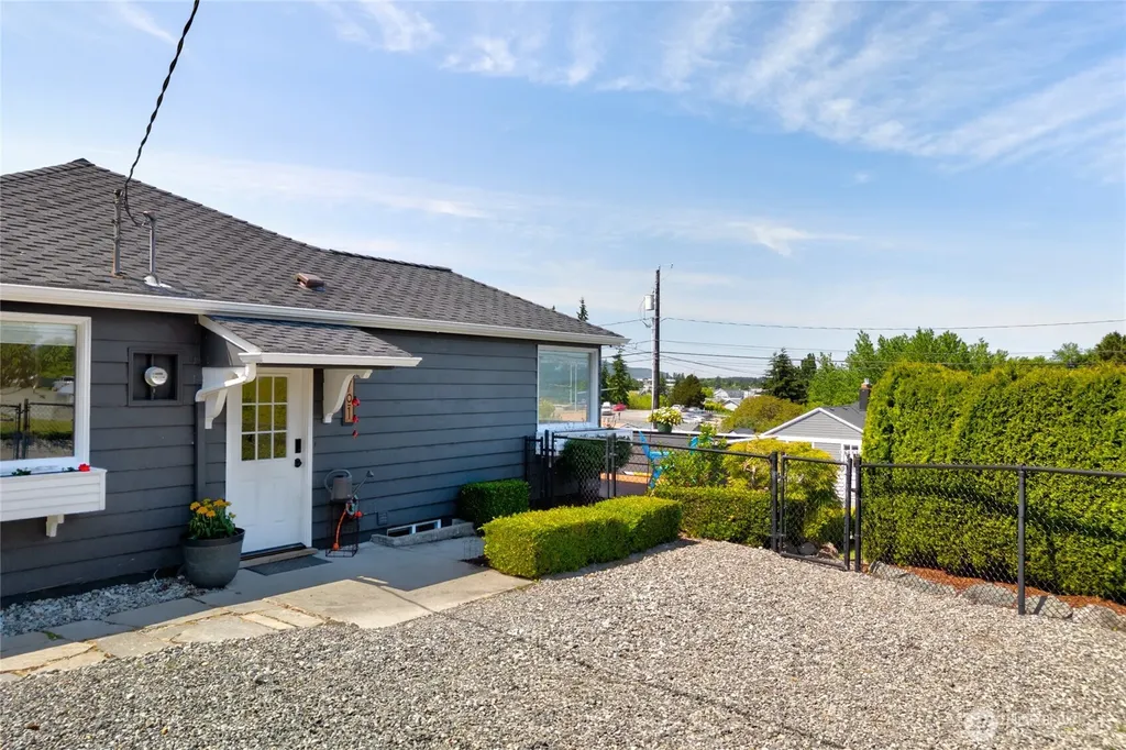 701 37th Street Anacortes WA 98221