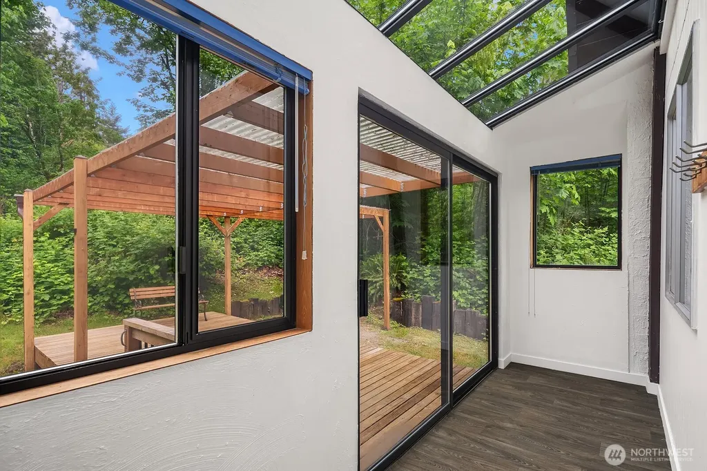 24735 SE Summit-landsburg Road Ravensdale WA 98051
