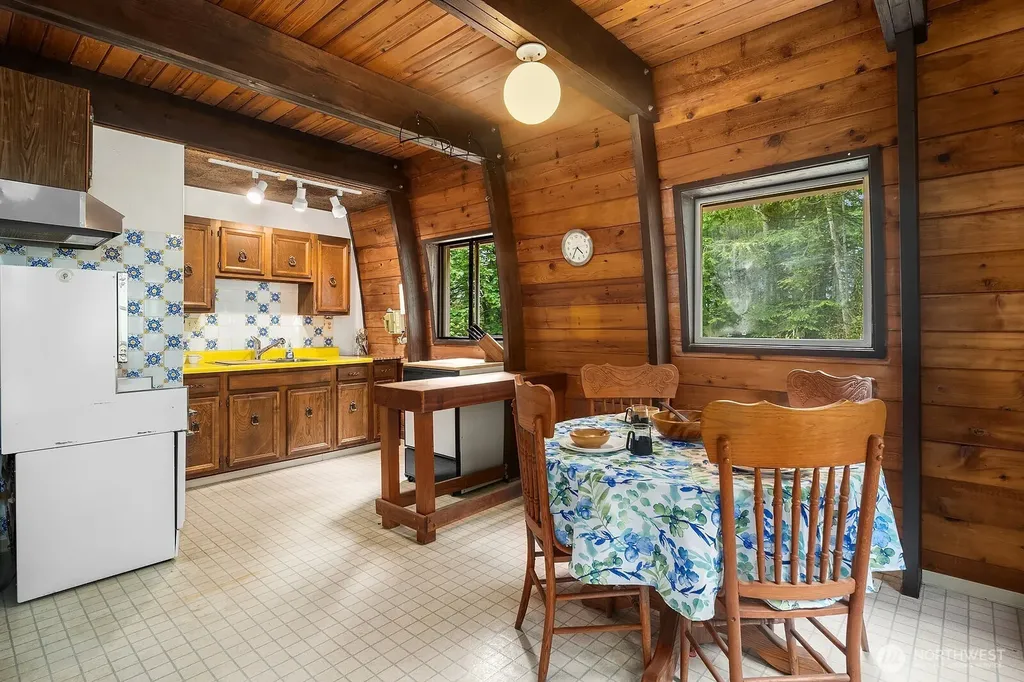 24735 SE Summit-landsburg Road Ravensdale WA 98051