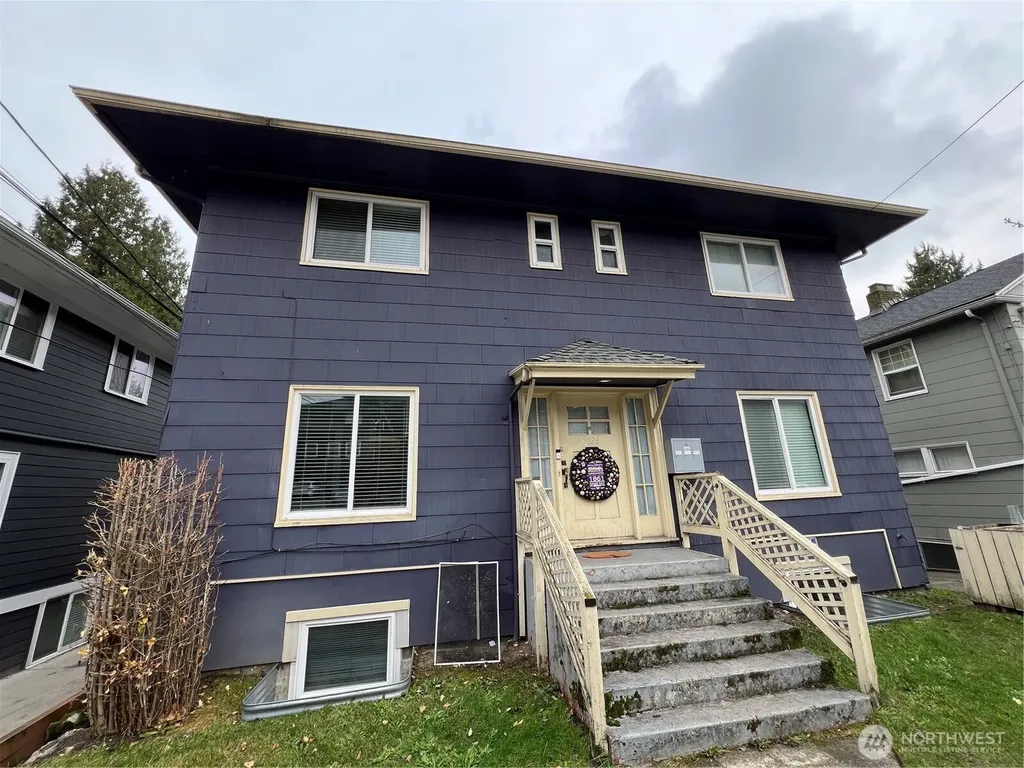 5026 20th Avenue NE Seattle WA 98105