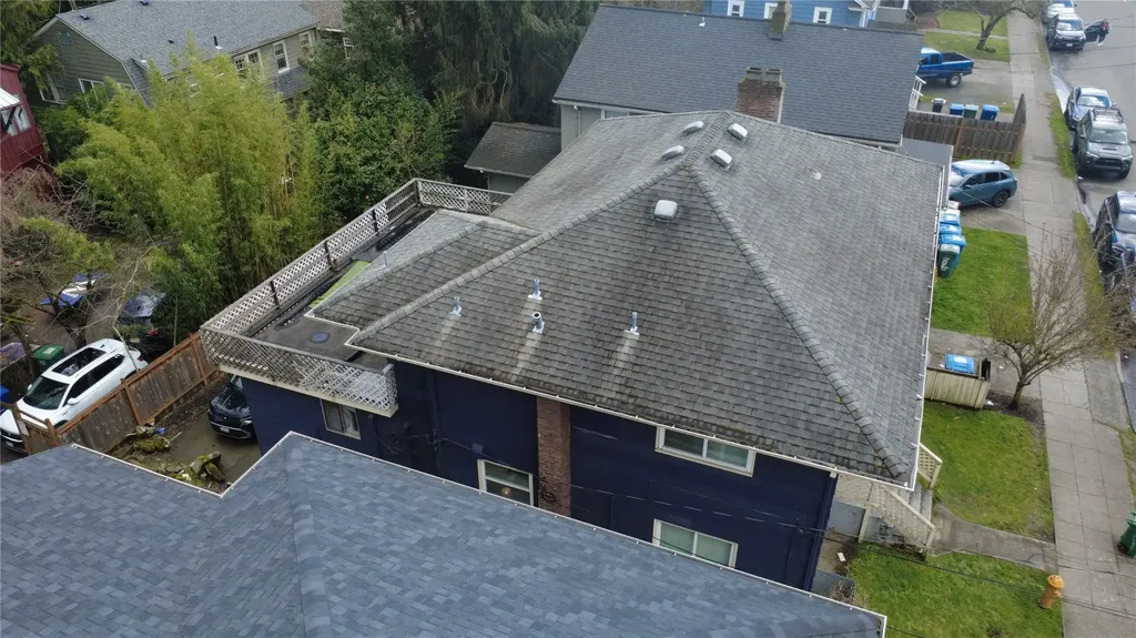 5026 20th Avenue NE Seattle WA 98105