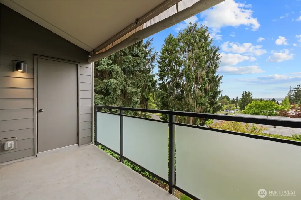 11226 NE 68th Street Kirkland WA 98033