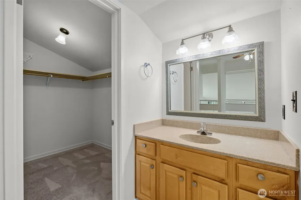 11226 NE 68th Street Kirkland WA 98033