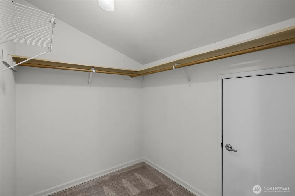 11226 NE 68th Street Kirkland WA 98033