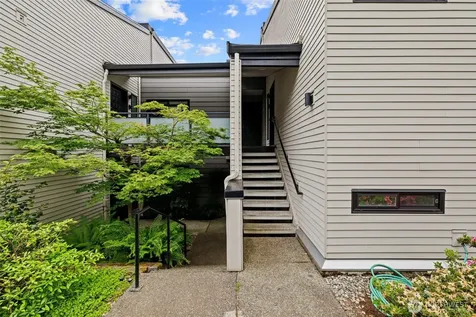 11226 NE 68th Street Kirkland WA 98033