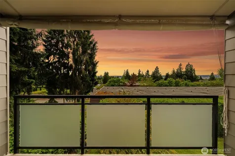 11226 NE 68th Street Kirkland WA 98033