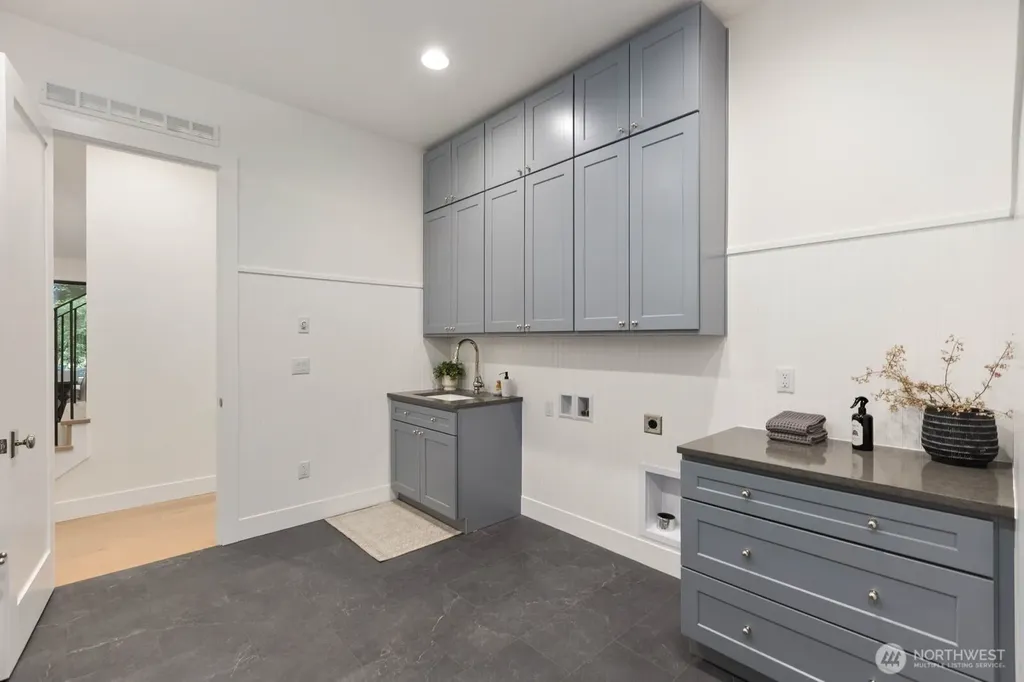 26328 SE 152nd Street Issaquah WA 98027